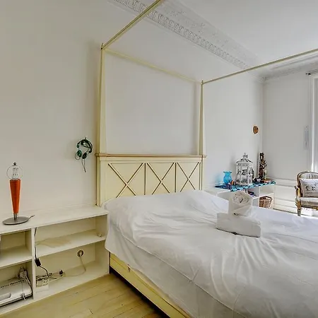 Apartamento Spacious Parisian Paris