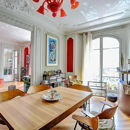 Spacious Parisian Parijs